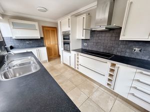 Kitchen- click for photo gallery